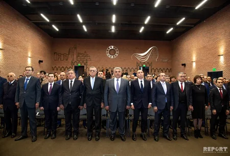 Federasiya prezidentinə əməkdar məşqçi adı verildi - FOTO