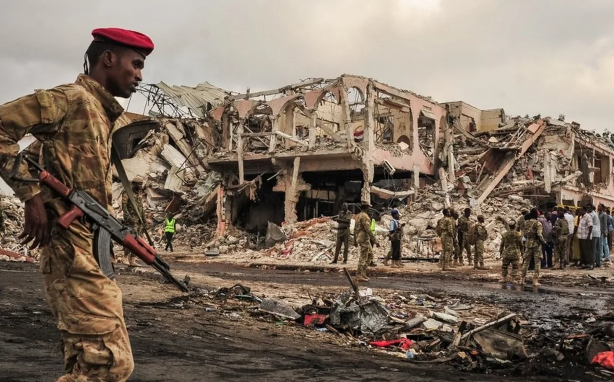 Somalidə terrorçuların hücumu nəticəsində ölənlərin sayı 104-ə çatıb