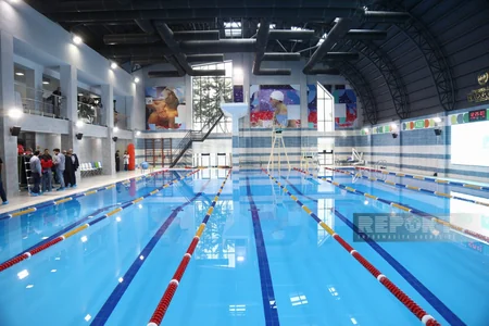 Bakıda yeni üzgüçülük hovuzu istifadəyə verilib