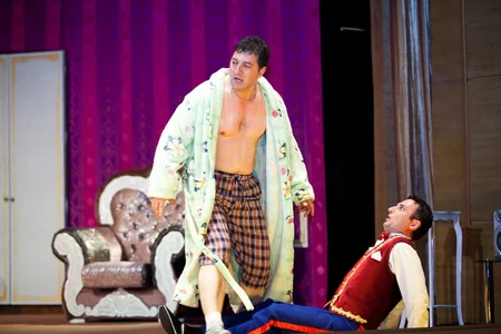 Akademik Milli Dram Teatrında “Zorən şorgöz” tamaşası təqdim olunub