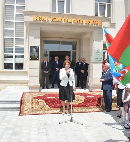 3 rayonun təhsil şöbəsinin müdiri hesabat verib