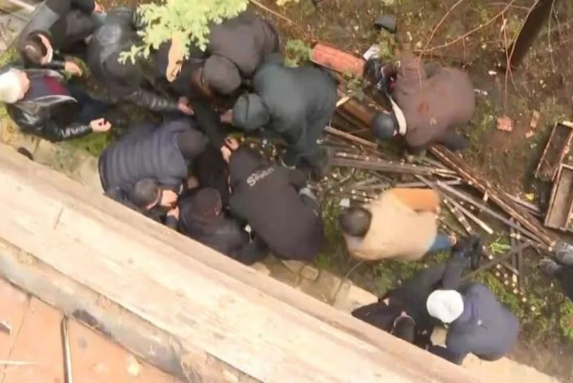 В Грузии десять человек упали с балкона в ходе драки в епархии