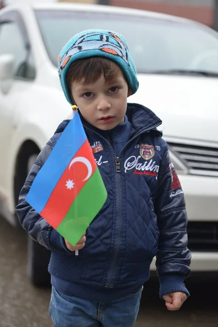 Parlament jurnalistləri Şimal bölgəsində bayraq aksiyası keçiriblər