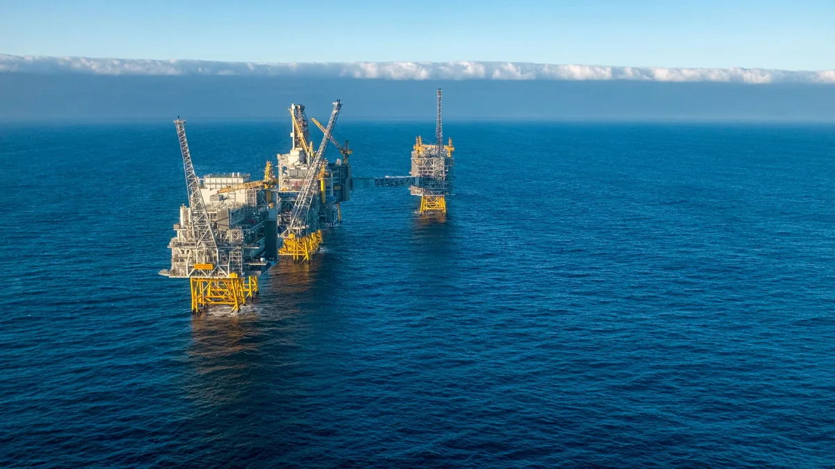 “Equinor” və “Shell” Britaniyanın ən böyük müstəqil neft-qaz şirkətini yaradır