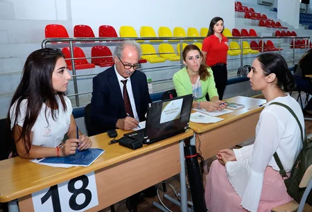 Təhsil nazirinin müavini müəllimlərin işə qəbulu üzrə müsabiqənin müsahibə mərhələsini izləyib
