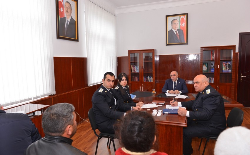 Zakir Qaralov Kürdəmirdə vətəndaşları qəbul edib