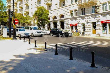 Bakıda 1000-dən artıq piyada keçidində panduslar quraşdırılıb