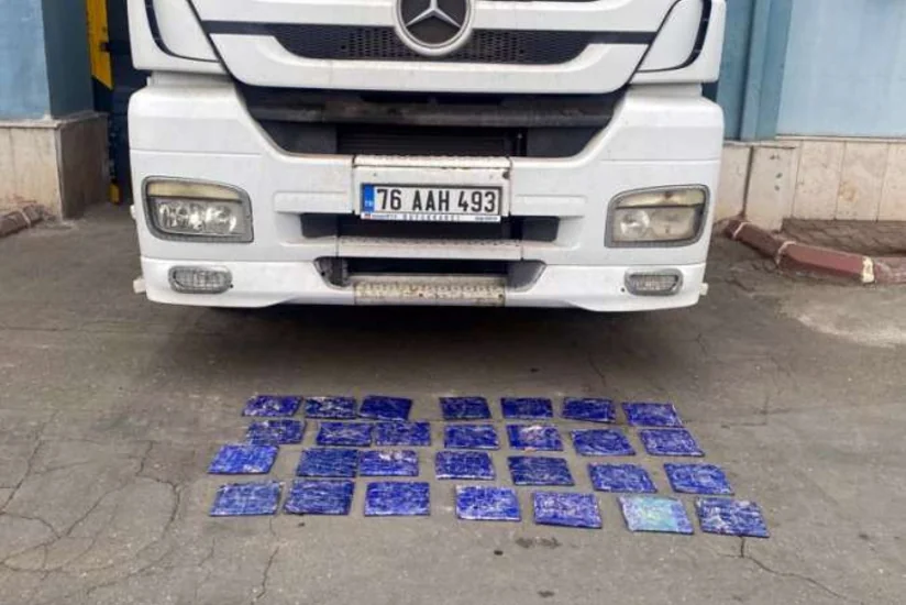 Azərbaycan gömrükçüləri 106 kiloqramdan çox narkotik vasitə aşkar edib