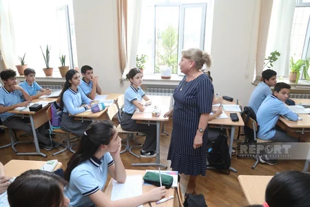 36 ilin pedaqoqu: Şagirdlərimə həmişə övladlarıma arzuladığım müəllim kimi olmağa çalışmışam - MÜSAHİBƏ