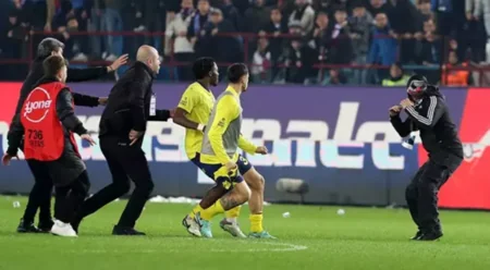 “Trabzonspor”-“Fənərbaxça” matçındakı qarşıdurma ilə bağlı araşdırmalara başlanılıb