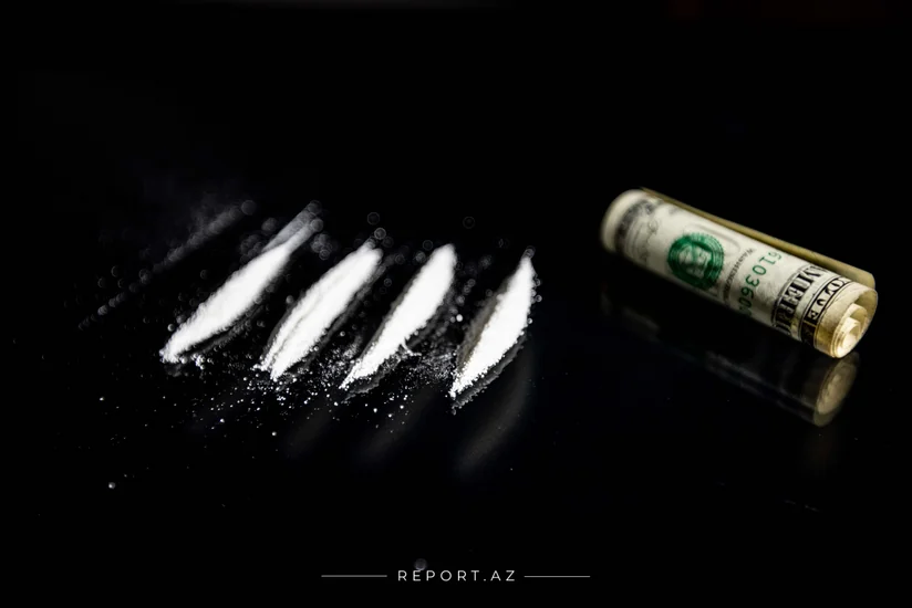 Biləsuvarda avtomobildən 1 kq-dan çox heroin aşkarlandı