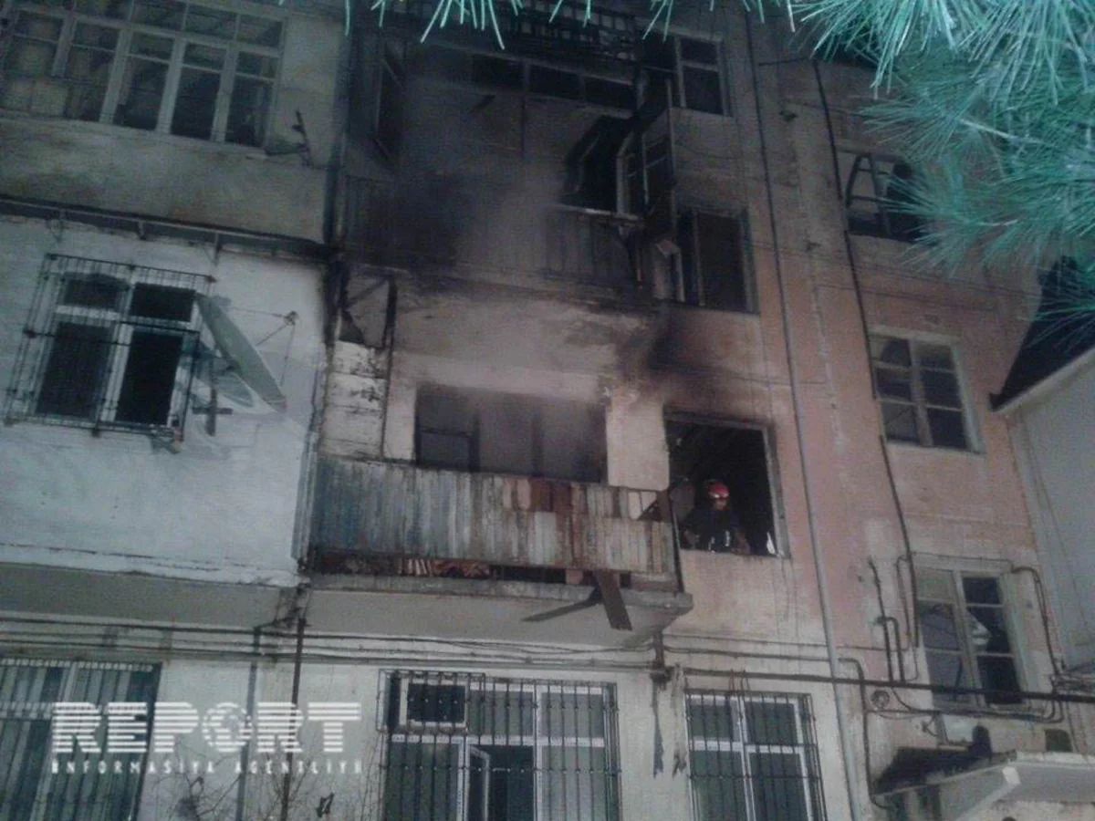 Bakıda mənzildə partlayış baş verib - FOTO