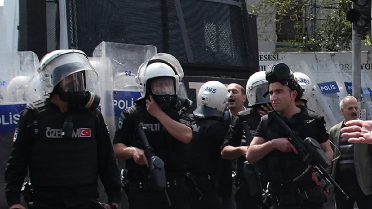 ​İstanbulda partlayış olub, iki nəfər yaralanıb