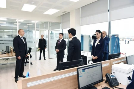 Prezident İlham Əliyev Abşeron Logistika Mərkəzinin açılışında iştirak edib - YENİLƏNİB