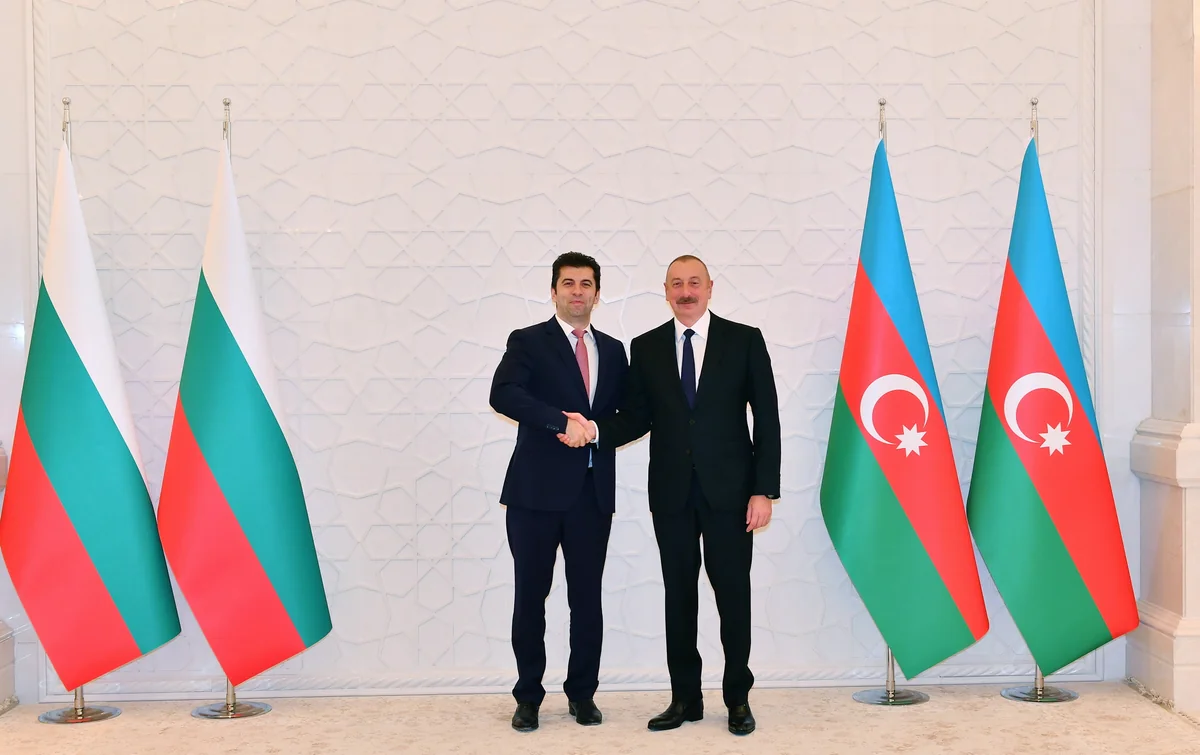 Prezident İlham Əliyevin Bolqarıstanın Baş naziri ilə təkbətək görüşü keçirilib