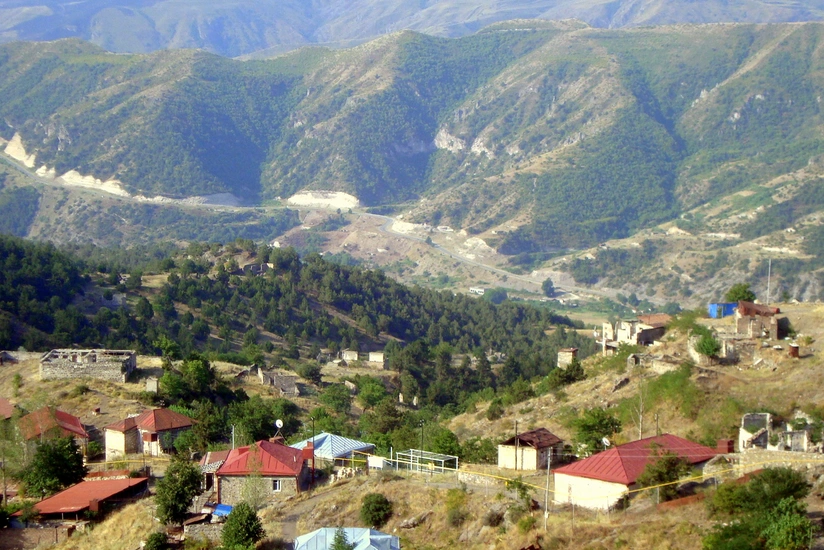 New road to liberated Lachin under consturction