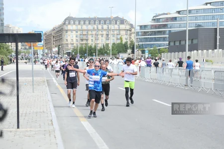 Heydər Əliyev Fondunun təşəbbüsü ilə keçirilən “Bakı Marafonu 2024” start götürüb
