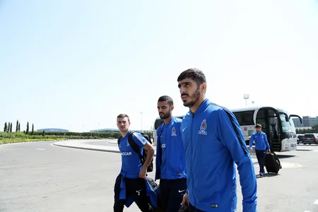 Futbol üzrə Azərbaycan milli komandası Norveçə yollanıb - FOTO