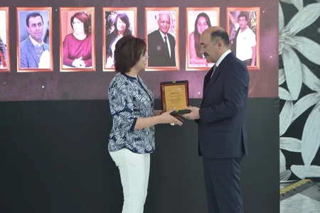 “Qızıl Kəlmə” ədəbi mükafatının 2018-2019-cu illər üzrə qalibləri təltif edilib