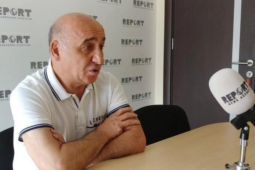 Şahin Diniyev: Rəşad Sadıqovun futbolçusu üçün mübarizə aparması alqışalayiqdir