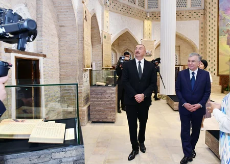 Azərbaycan və Özbəkistan prezidentləri İçan-Qala Dövlət Tarixi Memarlıq Muzeyi ilə tanış olublar - YENİLƏNİB
