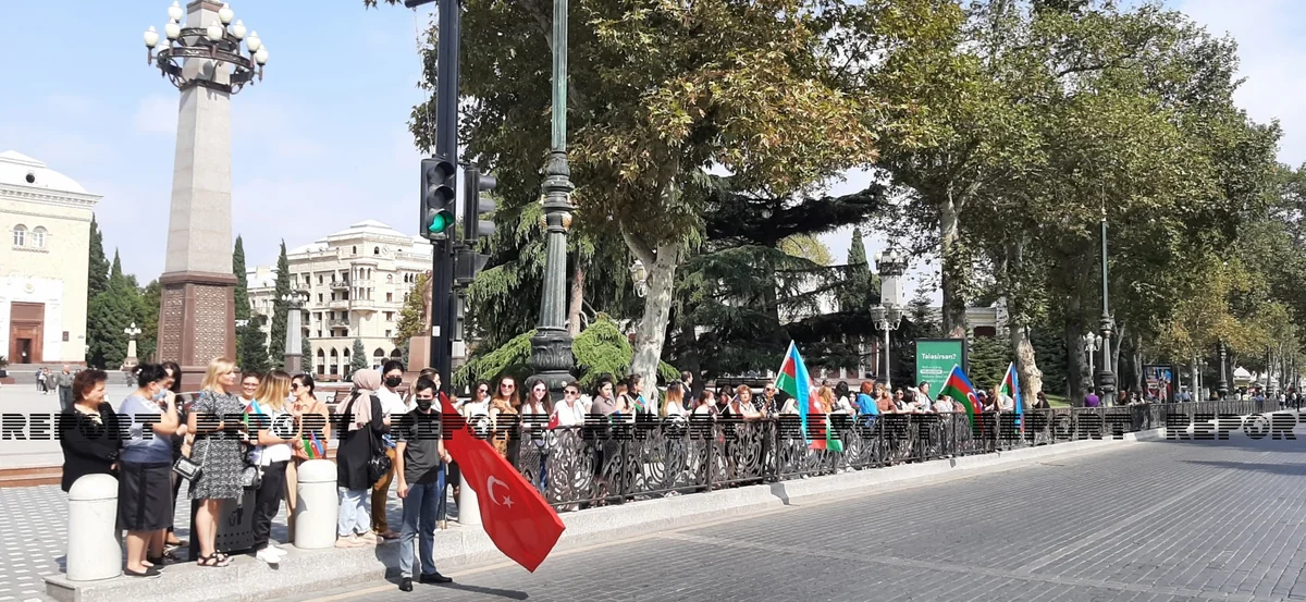 Gəncədə hərbi yürüş keçirilib