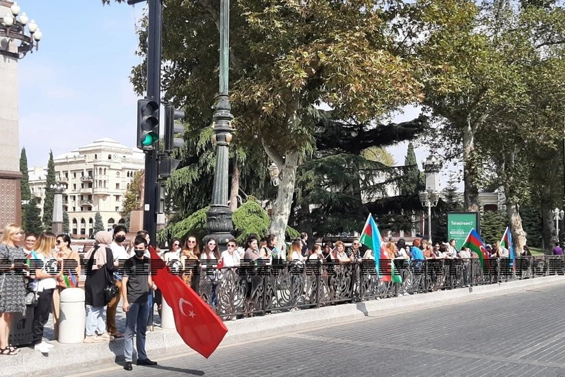 Gəncədə hərbi yürüş keçirilib