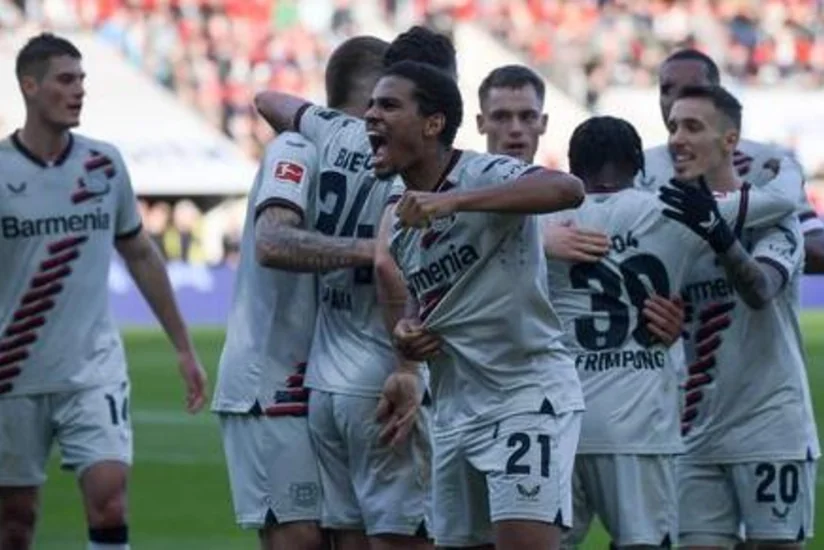 Bayer 04 Bavariyanın rekordunu təkrarlayıb