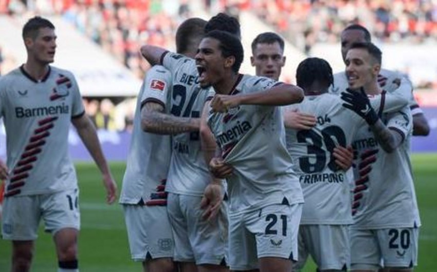Bayer 04 Bavariyanın rekordunu təkrarlayıb
