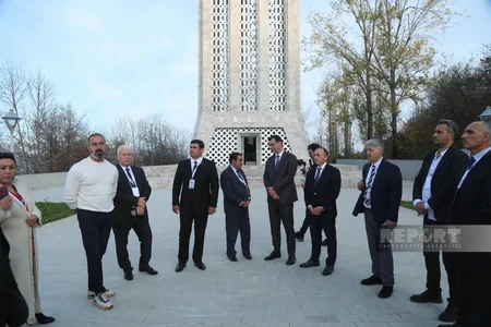 TÜRKSOY-un teatr rəhbərləri Şuşanı gəziblər