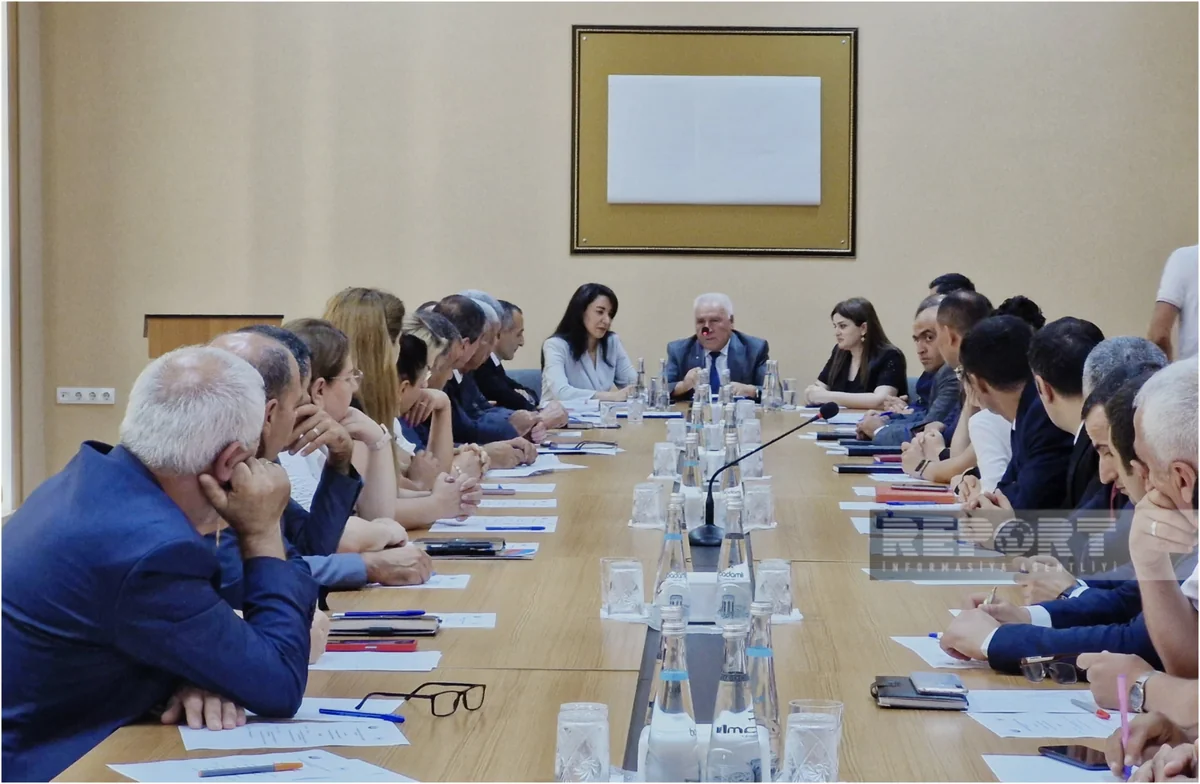 Naxçıvanda Vətəndaşların seçki hüququnun təmini mövzusunda dəyirmi masa keçirilib