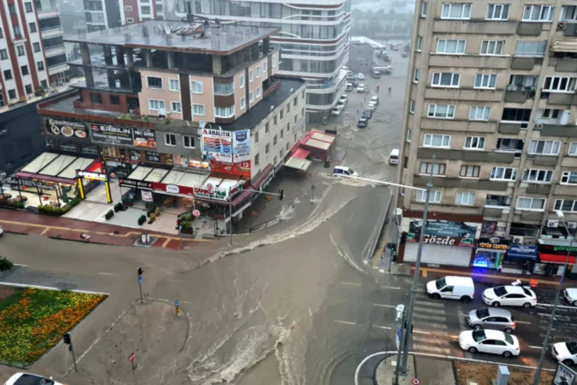 Türkiyənin 19 vilayətində güclü yağışlarla əlaqədar xəbərdarlıq edilib