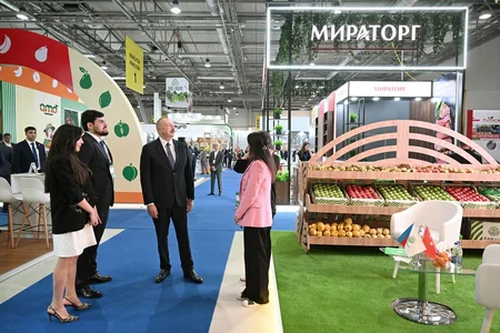 Prezident İlham Əliyev “InterFood Azerbaijan” və “Caspian Agro” sərgiləri ilə tanış olub - YENİLƏNİB
