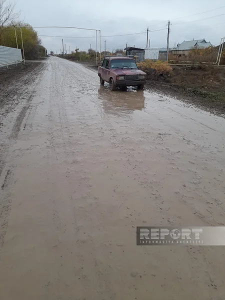Kürdəmirdə sakinləri təngə gətirən bərbad yol niyə təmir olunmur?