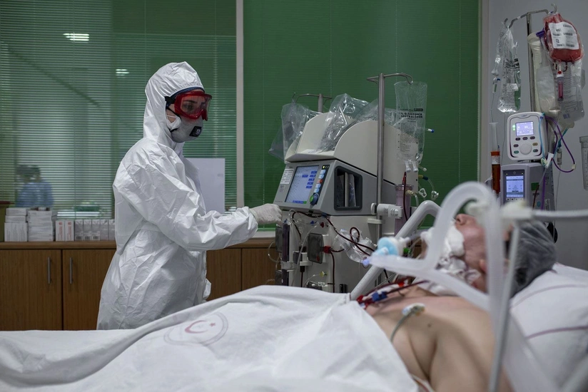 Turkey sees 233 COVID-related deaths