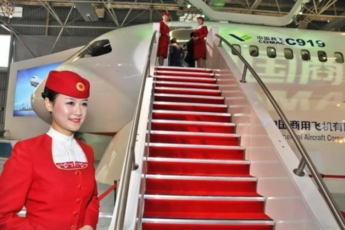 ​Китай представил конкурента Boeing и Airbus