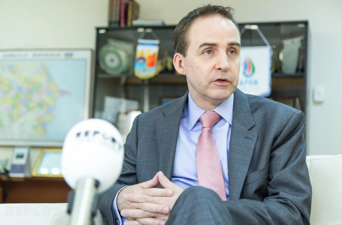 Глава представительства ЮНИСЕФ в Азербайджане вакцинировался от COVID-19