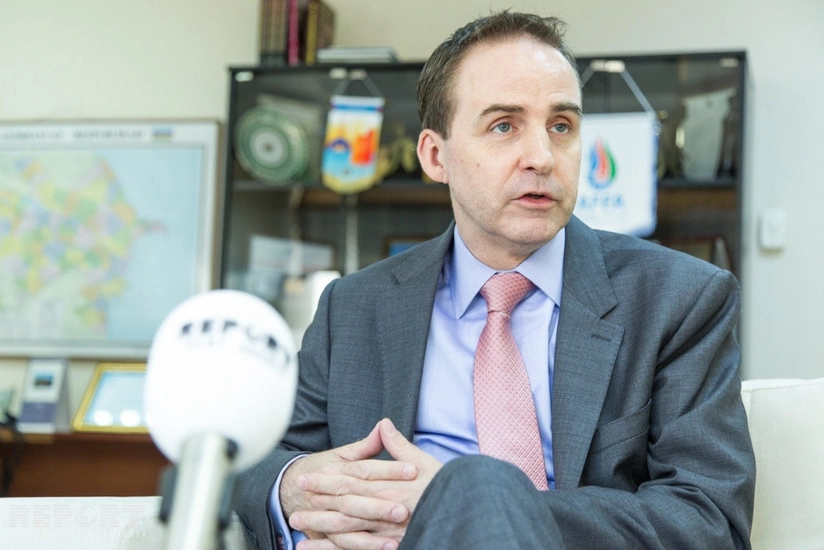 Head of UNICEF office in Azerbaijan gets vaccinated against COVID