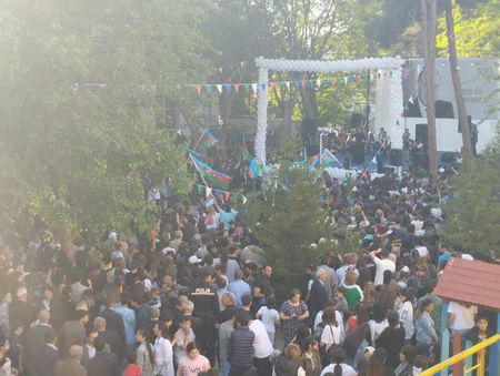 Salyan və Neftçalada Heydər Əliyevin 100 illik yubileyi ilə bağlı konsert təşkil olunub