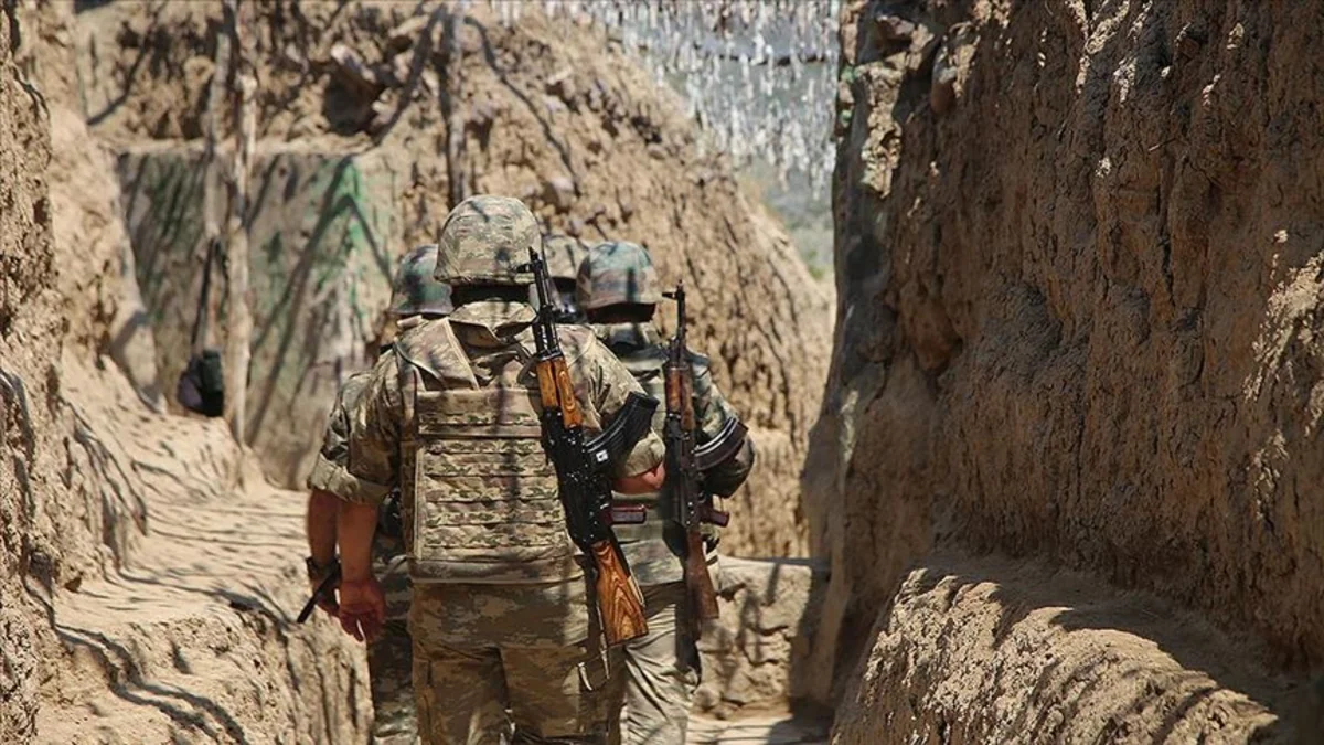 “Anadolu” cəbhədəki Azərbaycan hərbçilərindən yazdı  