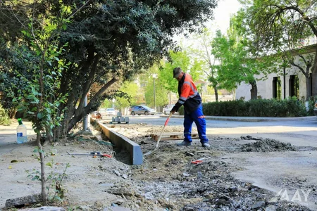 Bakının Cəlil Məmmədquluzadə küçəsinin əsaslı təmirinə başlanılıb