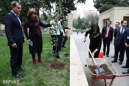 В Азербайджане сдан Учебно-ресурсный центр для педагогов английского языка