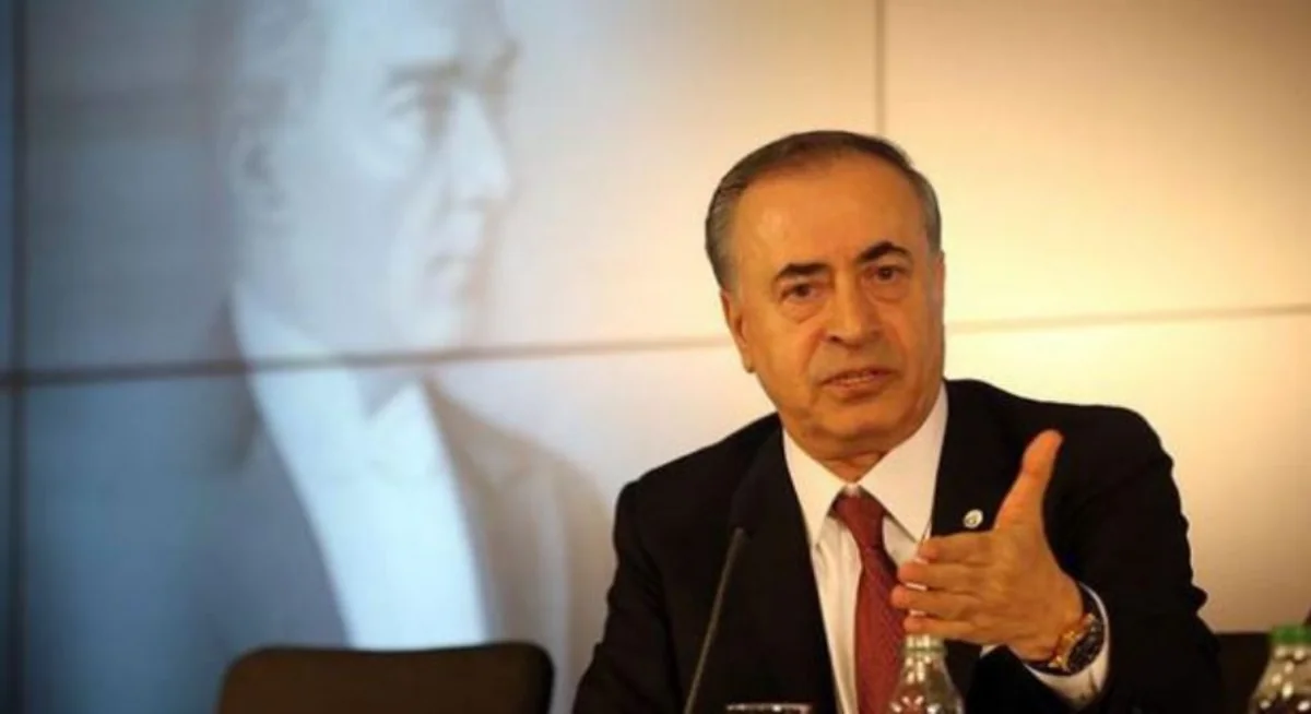 Qalatasarayın futbolçusuna və prezidentinə cəza verilib