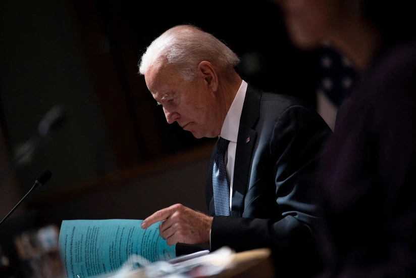 Tramp Baydenin məxfi məlumatlara çıxışını yasaqlayıb