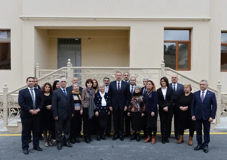 Prezident İlham Əliyev firmaları və iş adamlarını qəzalı evlərin yerində yeni binaların tikintisinə dəvət edib - YENİLƏNİB