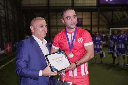 Vətən müharibəsi veteranlarının iştirakı ilə futbol yarışı keçirilib