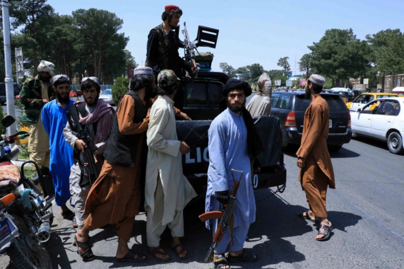 Taliban in talks on handing over Kabul without fight