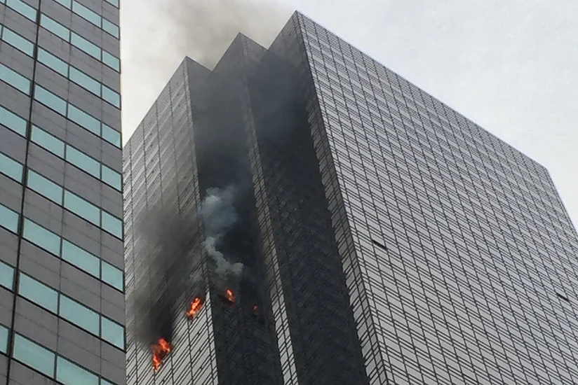 При пожаре в небоскребе Trump Tower в Нью-Йорке погиб один человек - ОБНОВЛЕНО - 2