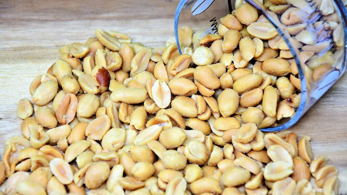 Azərbaycan BƏƏ-dən araxis idxalını 17 dəfə artırıb
