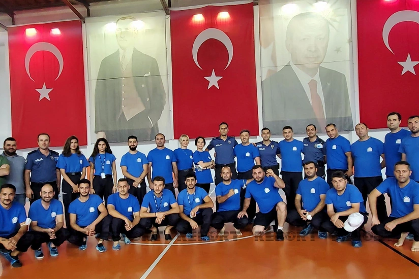 Ankarada azərbaycanlı jurnalistlərə əlbəyaxa mübarizə qaydaları tədris edilib